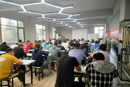 寄宿制考研学校价格