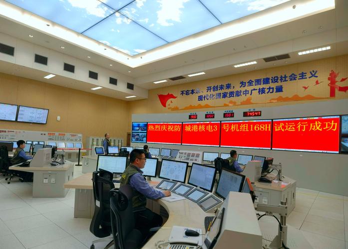 数字力量中西部教育全面提升的新引擎

引言
在全球化和信息化的大背景下，教育作为国家发展的基石，其重要性日益凸显。特别是在中国，随着“教育强国”战略的深入实施，中西部地区的教育发展成为了国家关注的重点。近年来，数字技术的迅猛发展为中西部教育带来了前所未有的机遇，成为推动教育全面提升的新引擎。

数字技术在中西部教育中的应用
1.**远程教育与在线课程**
数字技术使得优质教育资源得以跨越地理限制，通过互联网平台，中西部地区的学生可以接触到东部发达地区的教育资源。例如，通过“国家中小学网络云平台”