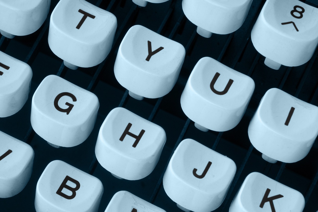 Title: Mastering English Communication Skills in the Digital Age