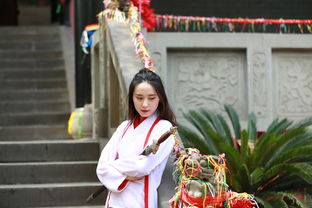谭松韵古装新剧蜀锦人家开播，织就一段传奇，演绎女性奋斗史